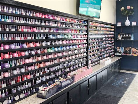 nails collierville